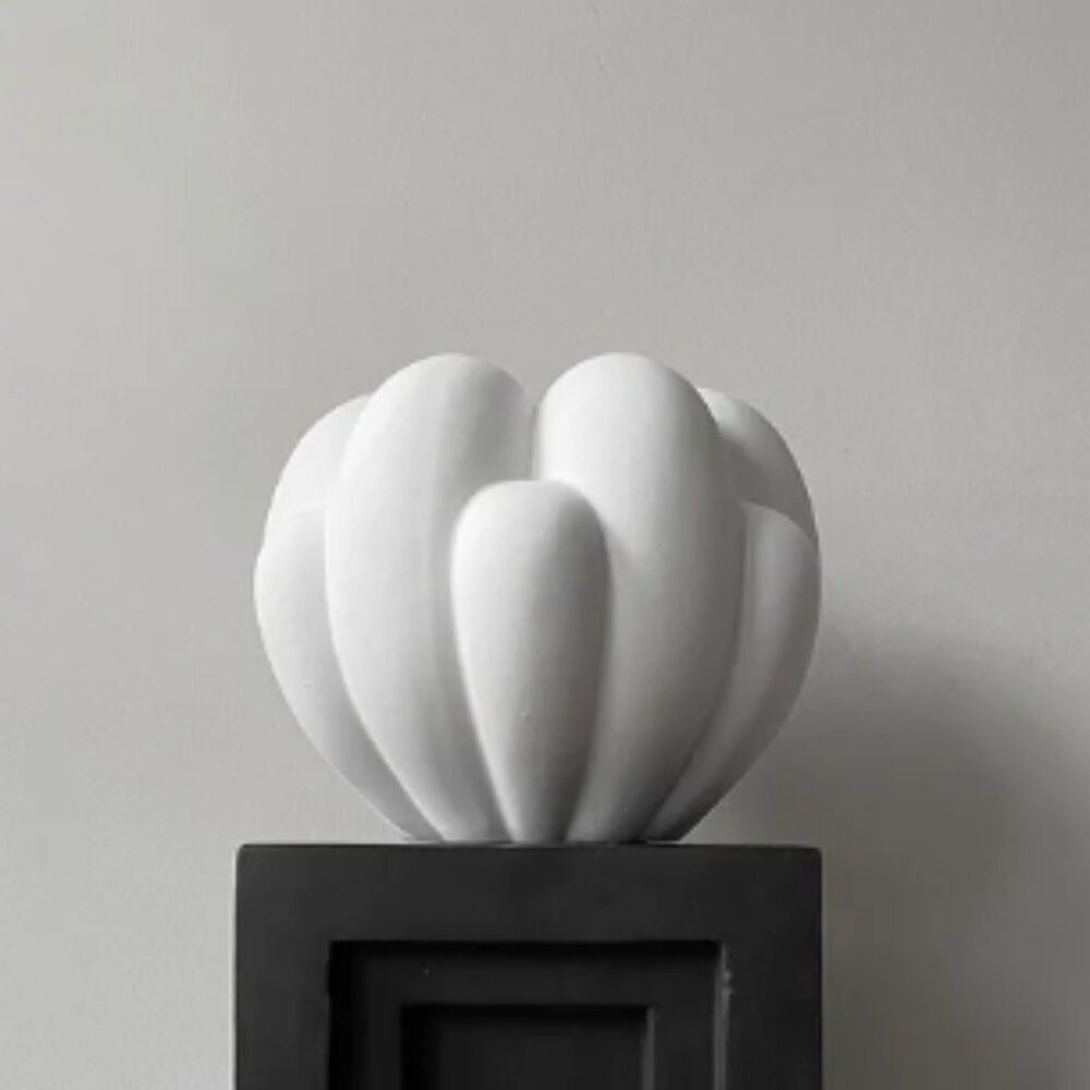 101 Copenhagen Bloom Vase, Mini - Bone White - Picture 4 of 14